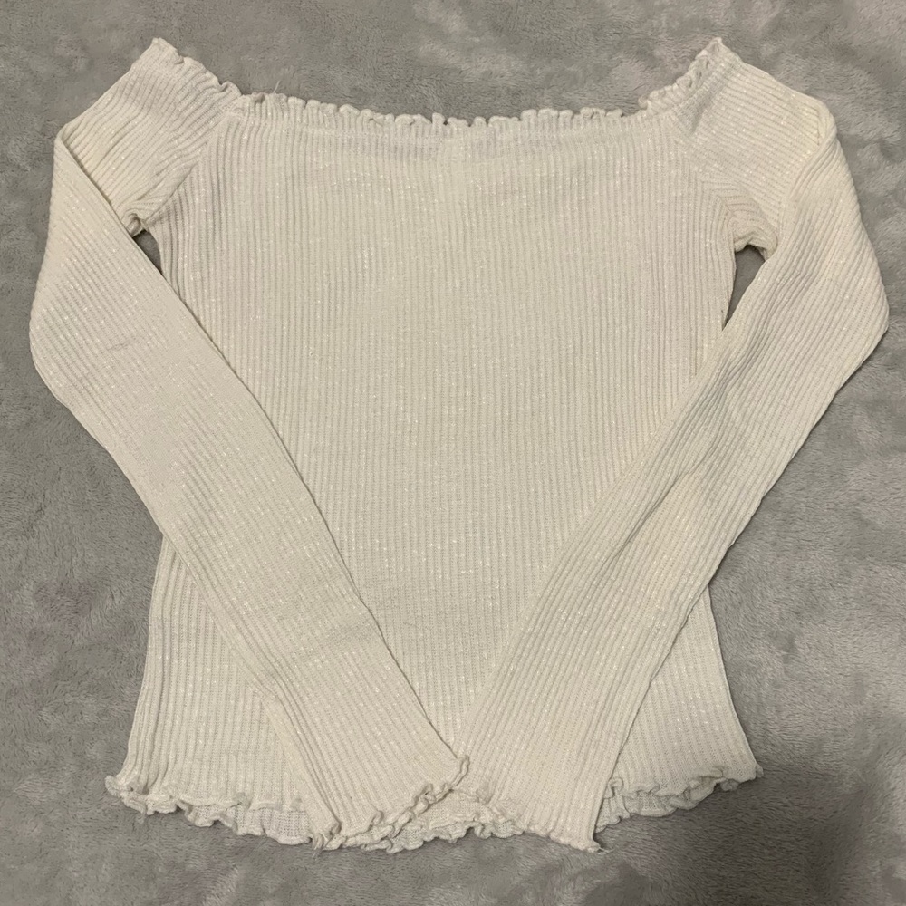 M BOUTIQUE OFF THE SHOULDER LONG SLEEVE TOP